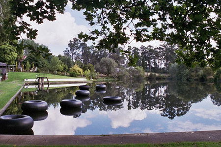 Fontys Pool Caravan Park - Melbourne 4u 5