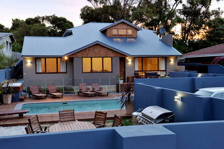 Waikiki Beach Bed And Breakfast - Accommodation Melbourne 1