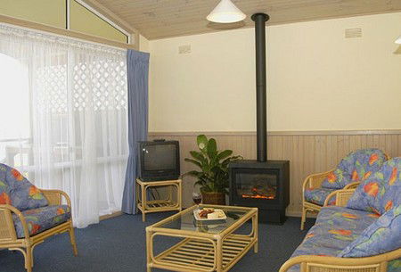 Berrara Beach Holiday Chalets - Accommodation Melbourne 1