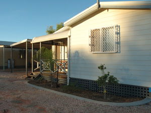 Ningaloo Caravan And Holiday Resort - Melbourne 4u 1
