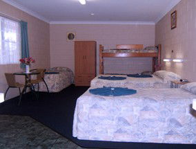 Whitsunday Palms Motel - Accommodation Melbourne 2