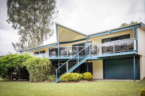 3077 Purnong - River  Shack Rentals - Melbourne 4u 0