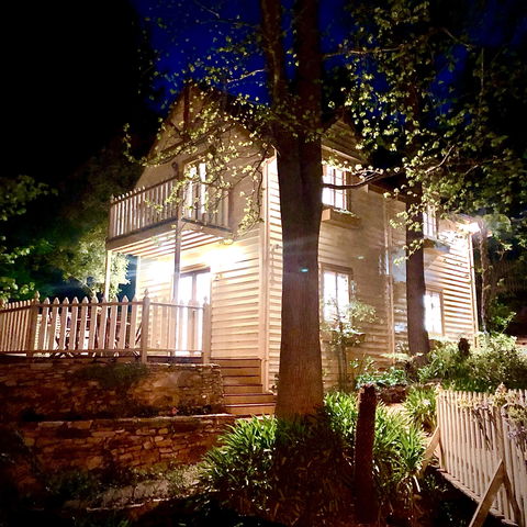 Aldgate Creek Cottage Bed & Breakfast - Accommodation Melbourne 1