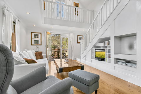 Aldgate Creek Cottage Bed & Breakfast - Accommodation Melbourne 2