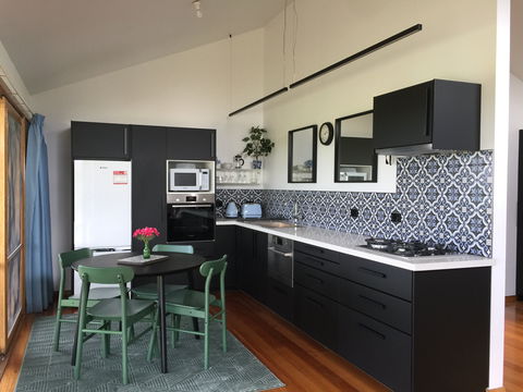Black Cockatoo Cottages - Accommodation Melbourne 2
