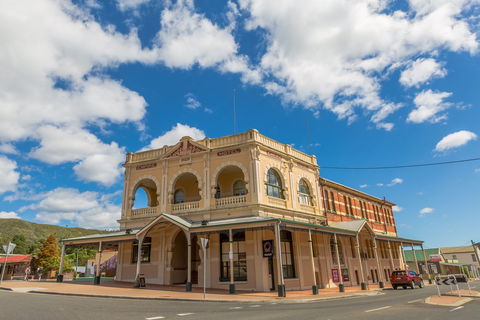 Empire Hotel - Accommodation Melbourne 0
