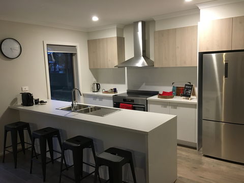 Falls Cottage Whitfield - Melbourne 4u 1