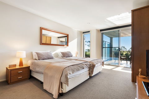 Gippsland Lakehouse - Accommodation Melbourne 2