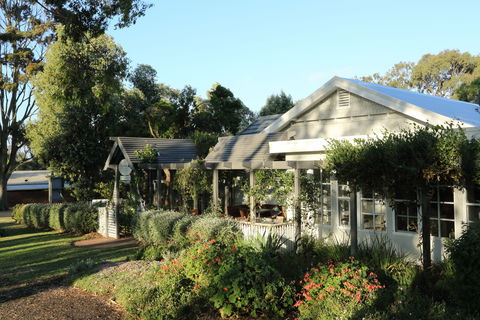 Holmwood Guesthouse And Spa Cottages - Melbourne 4u 0