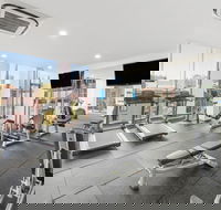 Meriton Suites Campbell Street - Accommodation Melbourne