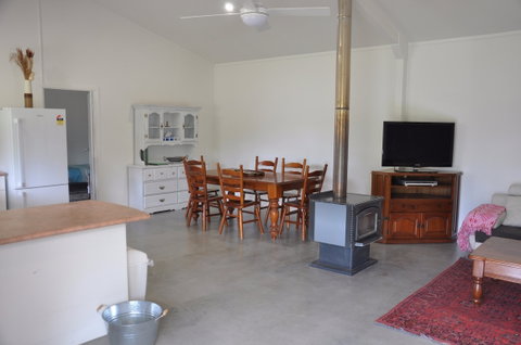 Nature's Echo Farm Stay - Accommodation Melbourne 2