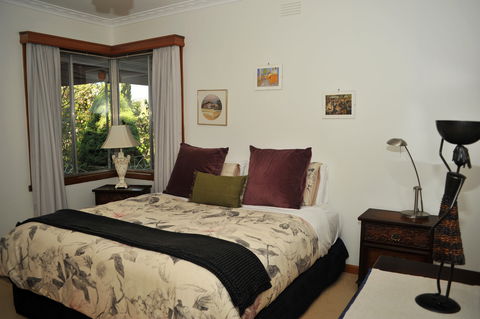 Rosetta's Garden Guesthouse - Melbourne 4u 2