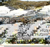 The Boathouse Hotel Patonga - Accommodation Melbourne