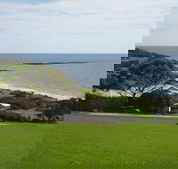 Tu Emuz stone beachfront cottage supporting fire recovery Emu Bay KI - Accommodation Melbourne