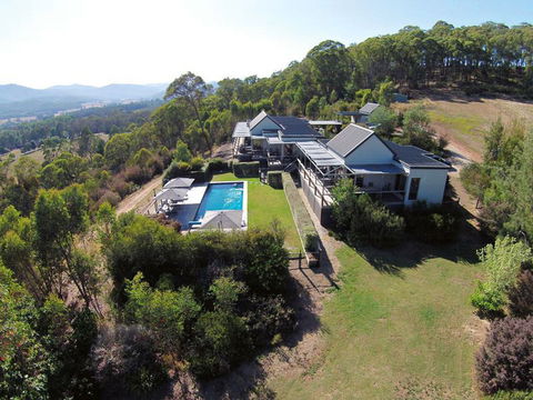 215 Mt Buffalo Retreat - Accommodation Melbourne 0