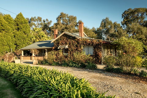 Barristers Block Vigneron Villa - Accommodation Melbourne 0