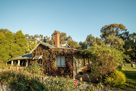 Barristers Block Vigneron Villa - Accommodation Melbourne 1