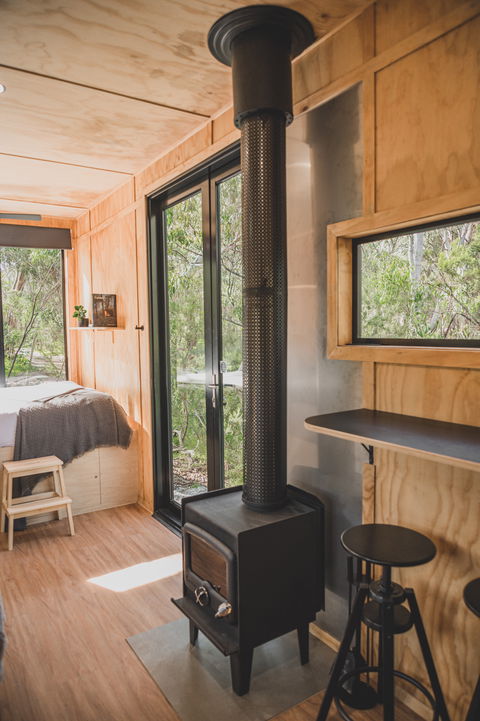 CABN Chloe - Blewitt Springs - Melbourne 4u 1
