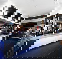 Cow and Calf Hotel - Accommodation Melbourne