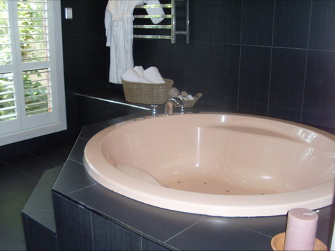 Federation Motor Inn - Accommodation Melbourne 0