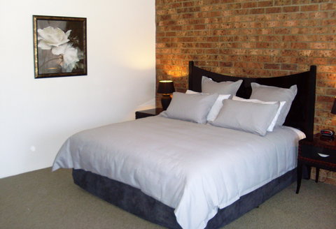 Federation Motor Inn - Accommodation Melbourne 2