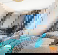 Panoramic Townhouses by Lisa - Deluxe - Accommodation Melbourne