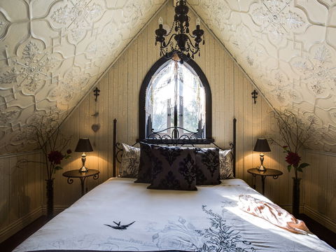 Silverleaf Cottage - Accommodation Melbourne 0