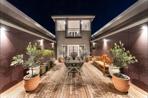 Table House Farm - Melbourne 4u 1