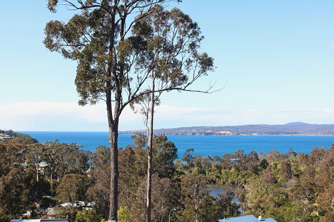 Whale Cove - Accommodation Melbourne 0