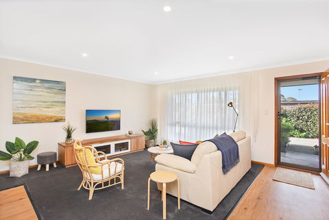 4/11 Cornhill Road - Accommodation Melbourne 2