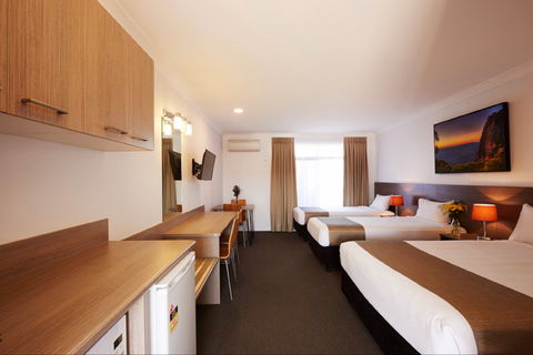 Adelong Motel - Accommodation Melbourne 2