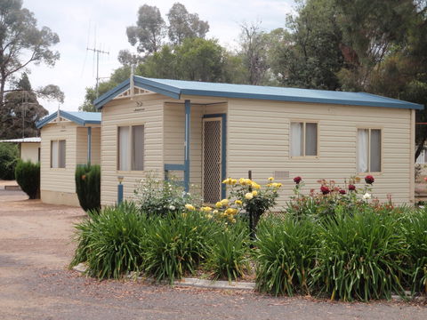 Cowra Holiday Park - Accommodation Melbourne 0