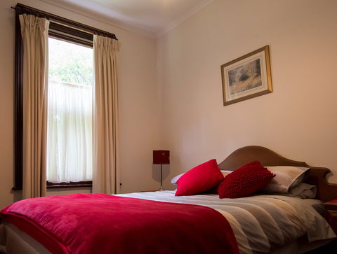 Creek Cottage Walhalla - Melbourne 4u 1