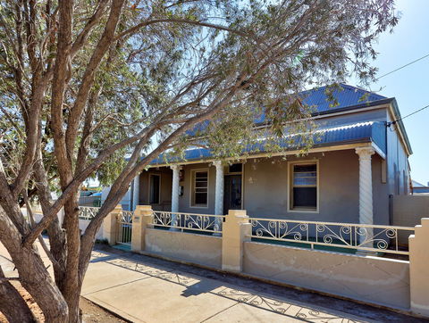McCulloch's Rest - Accommodation Melbourne 0