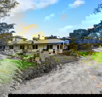 McKinnon's Holiday Home - Accommodation Melbourne