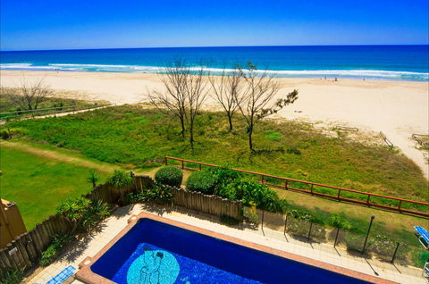 Pelican Sands Beach Resort - Accommodation Melbourne 0