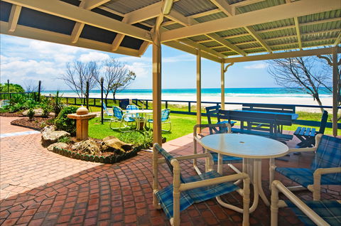 Pelican Sands Beach Resort - Accommodation Melbourne 2