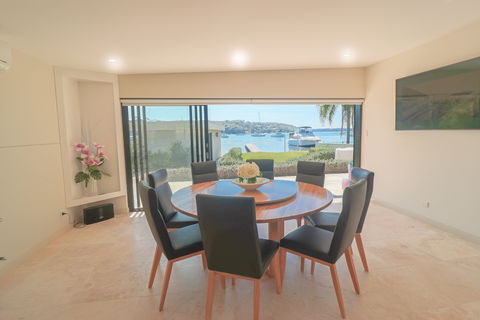 Sugar Bay Bliss - Melbourne 4u 2