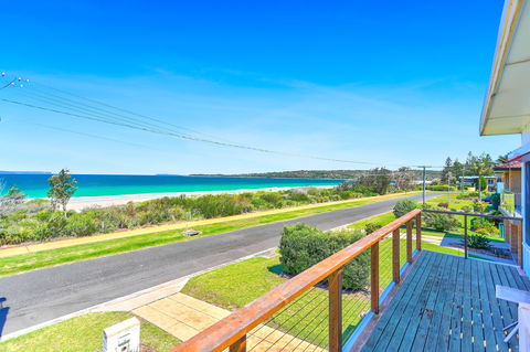 Summer Breeze At Vincentia - Accommodation Melbourne 0