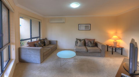 The Grange Resort Hervey Bay - Melbourne 4u 2