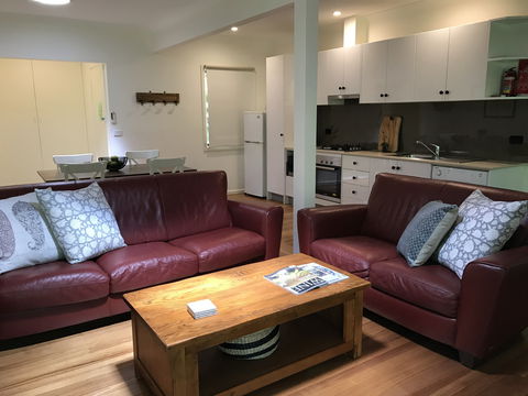 Tyntynder Garden Cottage 4 - Accommodation Melbourne 0