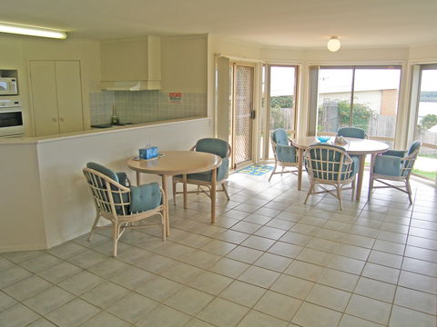 Water View House - Accommodation Melbourne 1