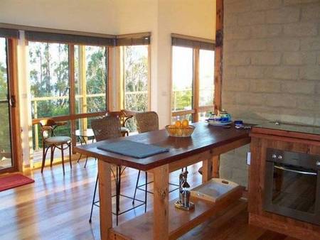 Lyrebird Cottages - Accommodation Melbourne 3