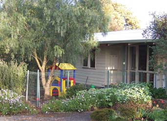 Lyre Bird Hill Winery And Guest House - Melbourne 4u 4