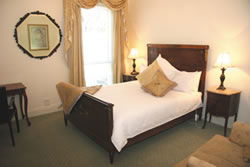 Montfort Manor - Accommodation Melbourne 1
