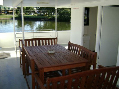Boyds Bay Houseboat Holidays - Accommodation Melbourne 3