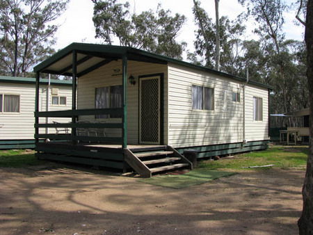 Laanecoorie Lakeside Park - Accommodation Melbourne 1