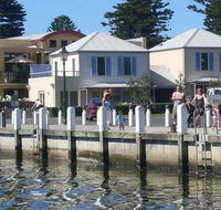 Dockside Waterfront Indulgence - Accommodation Melbourne