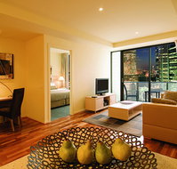 Oaks on Lonsdale - Accommodation Melbourne