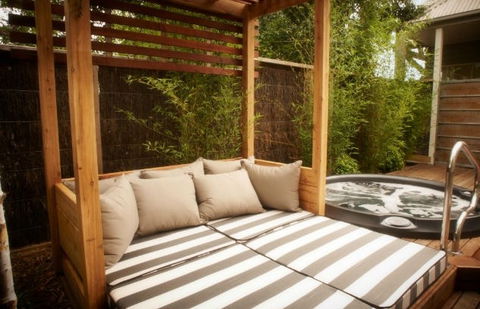 Lake House - Accommodation Melbourne 0
